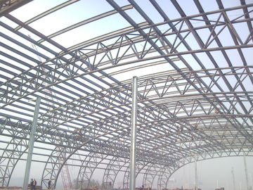 Cina Pra Direkayasa Baja struktural rekayasa untuk gudang / Workshop / Gym pemasok