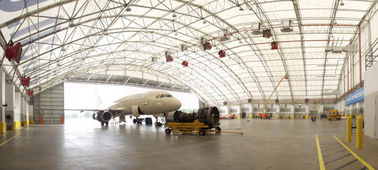 Cina Steel pipa Truss pesawat hanggar bangunan prefabrikasi menyediakan ruang besar untuk pesawat parkir pemasok