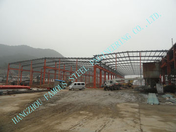 Cina Prefab 78 X 96 Bangunan Baja Industri Multispan Cahaya Gedung Penyimpanan ASTM Dilapisi pemasok