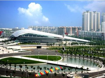 Cina Bangunan Baja Komersial Industri Berat Modern di Natatorium di Gimnasium pemasok